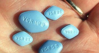 La viagra prolonga la vida de los hombres con enfermedad arterial coronaria