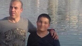 Un padre intenta sacrificar a su hijo como ofrenda a Dios