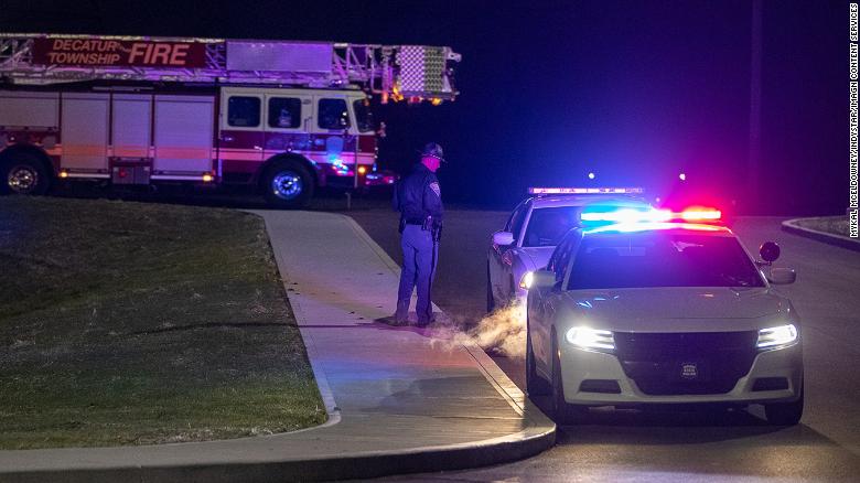 Ocho muertos tras tiroteo en oficina de FedEx en Indianápolis