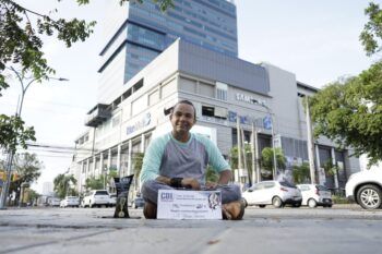 Yissus Taveras gana Premio Locutor Nacional 2021