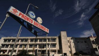 Empleado se ausentó a su trabajo durante 15 años y siguió cobrando su sueldo completo todos los meses