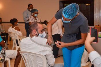 Lifestyle Holidays inicia jornada de vacunación contra COVID 19