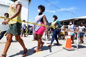 Haitianos no creen en la vacuna y no quieren que llegue