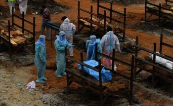 Nuevo récord de muertes por día en la India