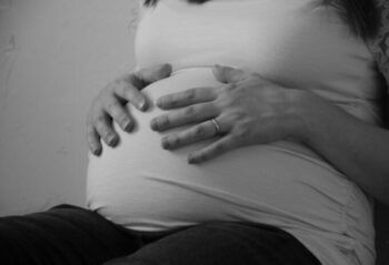 Mujer quedó embarazada de «una ráfaga de viento”