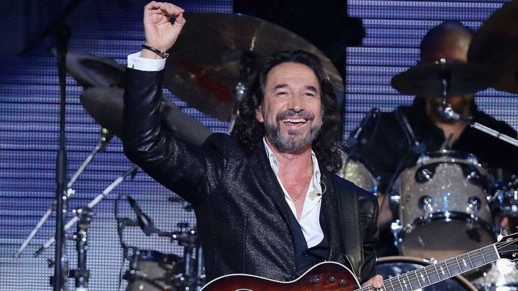 El Buki quería ser payaso o sacerdote