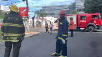 Carro de gas explota en Gascue
