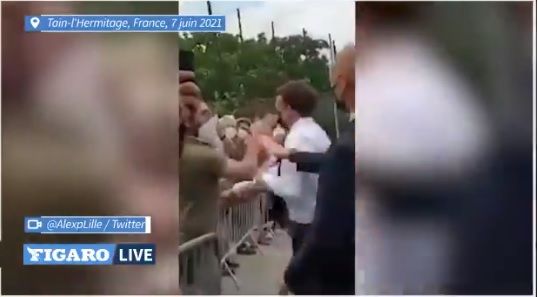 VIDEO: Hombre golpea en la cara al presidente francés Emmanuel Macron