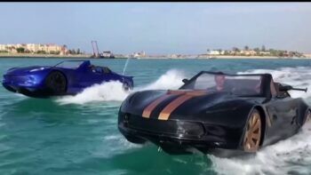 Carros deportivos para navegar en el mar