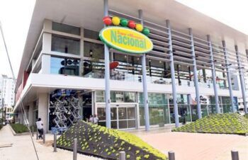 Dos sucursales de La Cadena fueron adquiridas por Supermercados Nacional