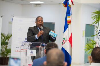 Gabinete de Política Social entrega mas de RD$300 millones en medicamentos de altos costos