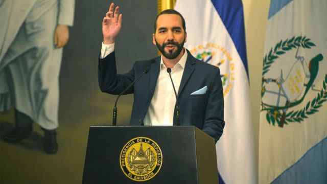 Nayib Bukele disminuye de 262 a 44 los municipios del país