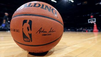 NBA planea iniciar temporada 21-22 en octubre