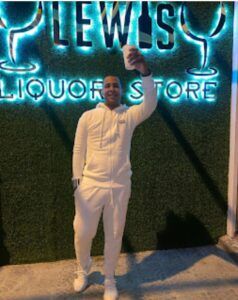 Asesinan dueño de licor store de Los Alcarrizos