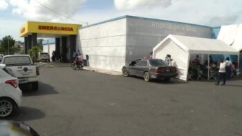 Aumenta el número de parturientas haitianas que acuden diariamente al Hospital de Engombe