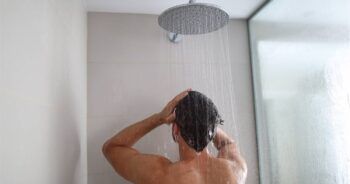 Hombre lleva seis años sin bañarse