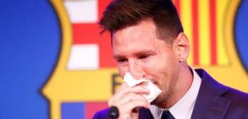Subastan en un millón de dólares pañuelo con lágrimas de Lionel Messi