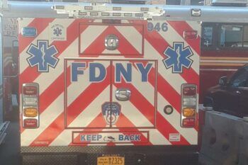 Niña murió jugando al desprenderse pedazo de granito en su hogar en El Bronx