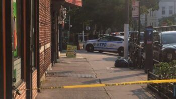 Acusan joven de asesinar a otro en Queens