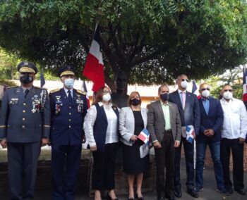 En la conmemoración del 158 aniversario de la Batalla de Santiago presidente de Efemérides Patrias augura un año escolar exitoso