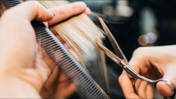 No le gusto el corte de pelo y demandó a la peluquería por 271 mil dólares 