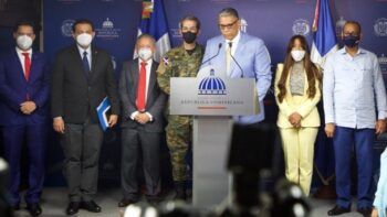 Gobierno da ultimátum de tres meses a empresas que tienen extranjeros contratados de manera irregular