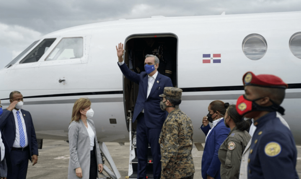 Abinader viajará a Panamá este miércoles