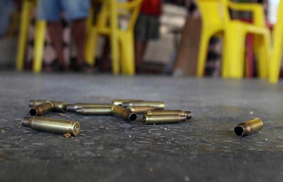 Niña muere en un tiroteo en el municipio de Moca