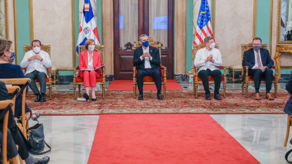 EE.UU. y la República Dominicana realizan segundo diálogo bilateral de alto nivel sobre reformas institucionales