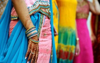 Hombre vende a su esposa para comprar un smartphone