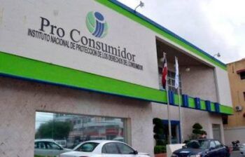 Pro Consumidor da plazo de 24 hrs para que empresa retire publicidad sobre tarjeta de vacunación digital