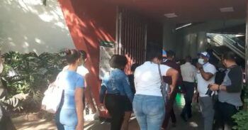 Exigen tarjeta de vacunación en el Metro de Santo Domingo