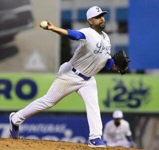 Tigres detienen hemorragia derrotas en 114 aniversario; ganan a los Gigantes