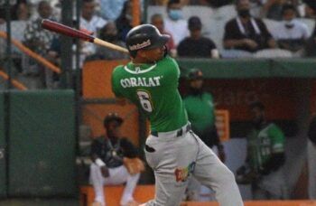 Estrellas derrotan a los Toros