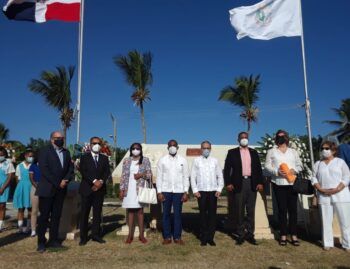 Efemérides Patrias y organizaciones cívicas recuerdan el 60 aniversario del fallecimiento de los héroes y mártires de Hacienda María