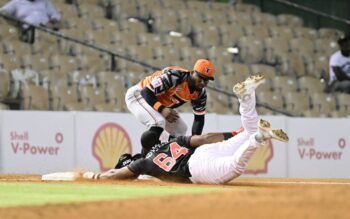 Leones alcanzan cuarto triunfo al doblegar a Toros