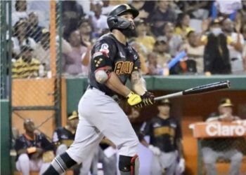 Las Águilas le arman un lío a los Toros en un solo inning