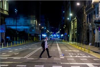Llega la función “Calle Iluminada” de Google para caminar seguro de noche