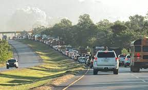 Taxistas paralizan tránsito en Punta Cana por medidas tomadas por el Gobierno frente a UBER