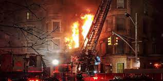 Mueren cinco latinos durante incendio en Nueva York
