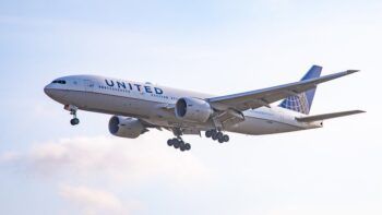 Aerolíneas en EEUU cancelan cientos de vuelos en víspera de Navidad