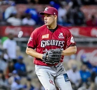 Gigantes blanquean a los Tigres
