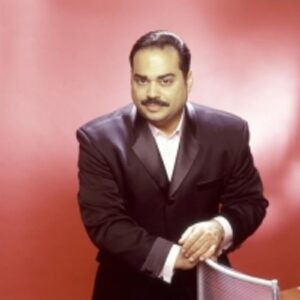 Gilberto Santa Rosa cantará en el Palacio de los Deportes