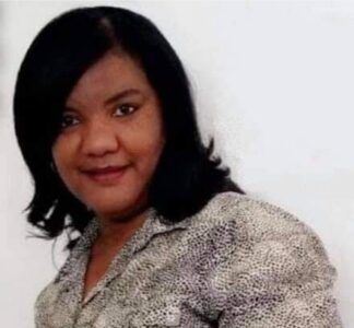 Profesora pierde vesícula tras recibir trompada de un estudiante