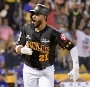 Águilas rompen maleficio tras derrotar al Licey en el Valle de la Muerte