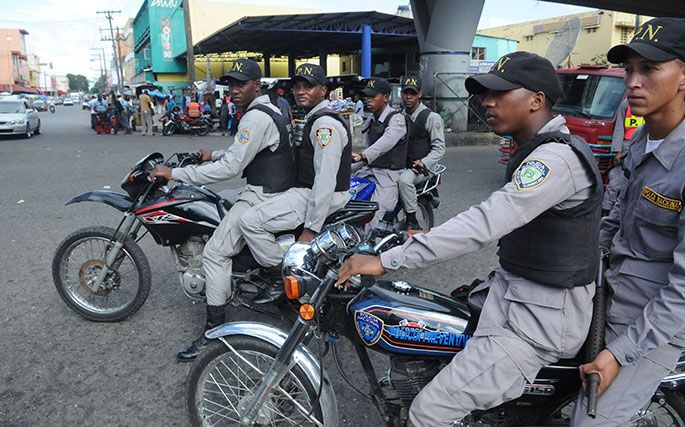 Policias ganaran RD$20,000 a partir de enero
