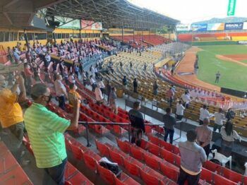 LIDOM solo aceptará el 50% de la capacidad de fanáticos por la variante ómicron