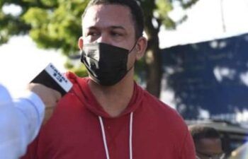 Alexis Villalona dice no se entregó porque creía tenía Covid