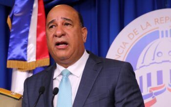 Bautista Rojas Gómez afirma Faride Raful se comporta como si estuviera “jugando muñecas”