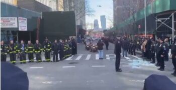 Cientos de oficiales de NY se alinearon en las calles para honrar al policía dominicano baleado en Harlem